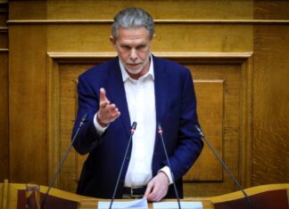 Γερουλάνος: Τα τέσσερα βασικά ερωτήματα από την τραγωδία των Τεμπών