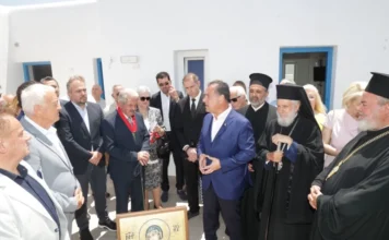 Επίσκεψη του Υπουργού Υγείας Άδωνι Γεωργιάδη στο Κ.Υ. Μυκόνου για την παράδοση 16 νεόδμητων διαμερισμάτων