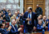 Το τελευταίο αντίο στον Απόστολο Βεσυρόπουλο