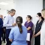 Ο Πρωθυπουργός Κυριάκος Μητσοτάκης επισκέφτηκε το πρωί το Γενικό Νοσοκομείο Αθηνών Ιπποκράτειο