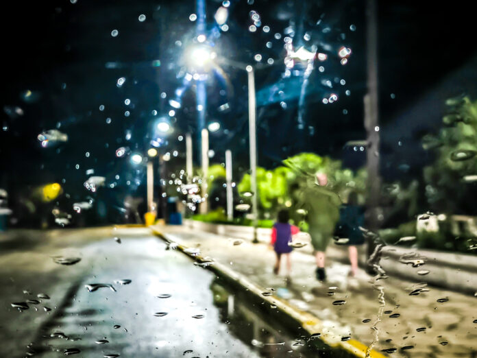 Αλλάζει ο Καιρός: Τοπικοί Όμβροι και Πτώση Θερμοκρασίας την Πέμπτη