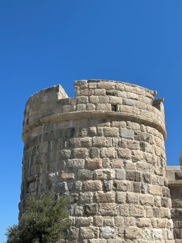 Λίνα Μενδώνη: Το Κάστρο της Νερατζιάς αποδίδεται στην τοπική κοινωνία