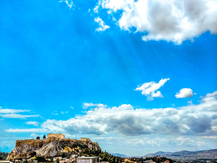 Παρασκευή 10 Οκτωβρίου: Αίθριος καιρός, τοπικές νεφώσεις