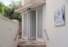 Καταδίκη της επίθεσης στο πολιτικό γραφείο του Χάρη Θεοχάρη