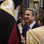 Με ευχές, συμβολισμούς και βαριά θεσμική παρουσία: η Δοξολογία του νέου έτους στη Μητρόπολη Αθηνώ