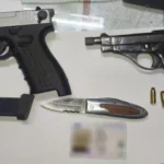 Σύλληψη 56χρονου στο Παλαιό Φάληρο με όπλα και πλαστή άδεια οδήγησης
