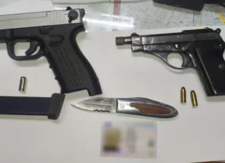 Σύλληψη 56χρονου στο Παλαιό Φάληρο με όπλα και πλαστή άδεια οδήγησης