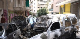 Πυρκαγιά σε Ι.Χ. αυτοκίνητα στην Κυψέλη