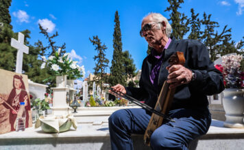 Σουρμένα: Μνήμη και παράδοση ενώνονται στο ποντιακό ταφικό έθιμο της Κυριακής του Θωμά