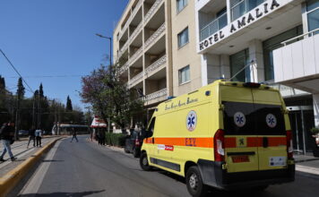 Ανείπωτη τραγωδία στην Αθήνα: 51χρονη έπεσε από τον 2ο όροφο και σκοτώθηκε