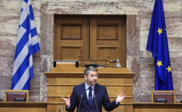 Ανδρουλάκης: «Η ΝΔ πάει τη χώρα πίσω – να πληρώσει ακριβά το μάρμαρο των χαμένων ευκαιριών»