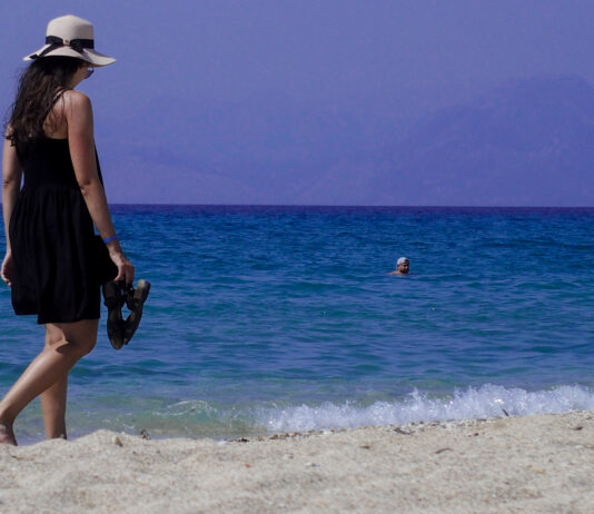 Με πιο δροσερές συνθήκες η Πέμπτη – Τοπικές βροχές σε ανατολικές περιοχές